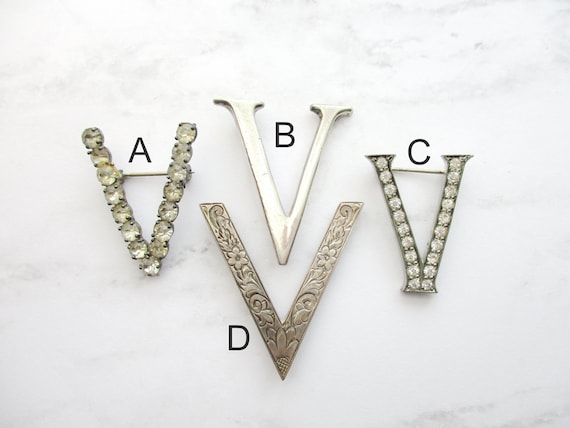 Vintage Sterling WWII Victory Pin V for Victory P… - image 1