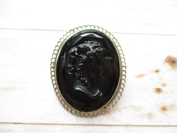 Vintage Black Glass Cameo Brooch Silver Tone Czec… - image 2