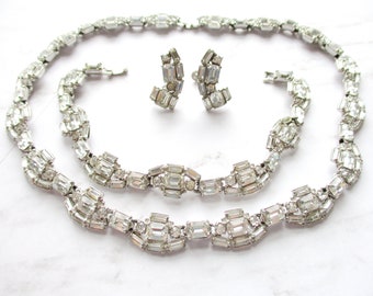 Vintage KRAMER of NY High End Crystal Rhinestone Jewelry Set Silver Rhodium Plated Necklace Bracelet Earrings Vintage Jewelry Bride
