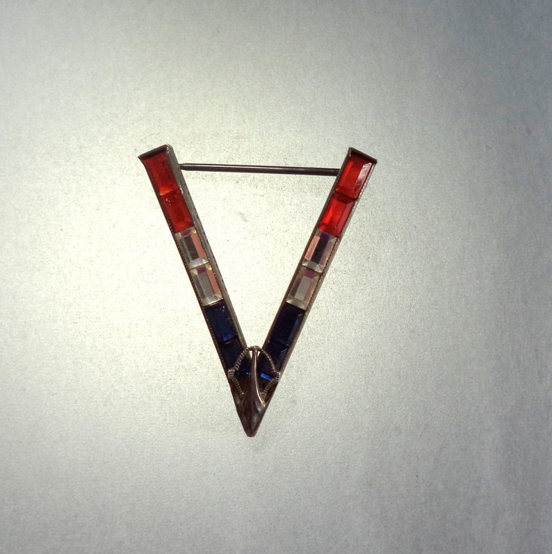 Wwii Victory Pin V For Victory Pin Sterling Red Crystal Etsy