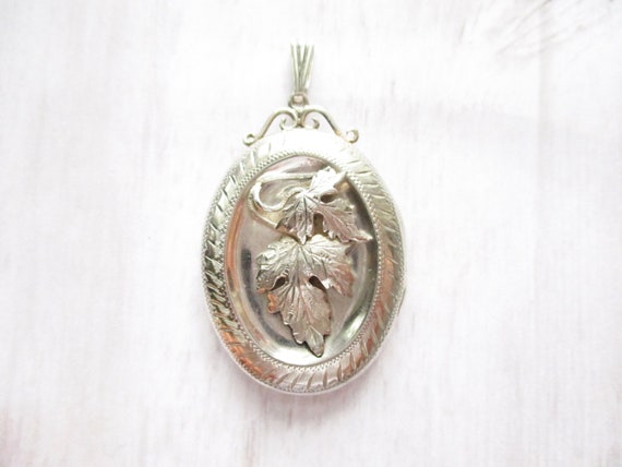 Vintage Large Sterling Locket Pendant Oval Art No… - image 1