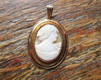 Vintage Carved Shell Cameo Pendant Gold Plate