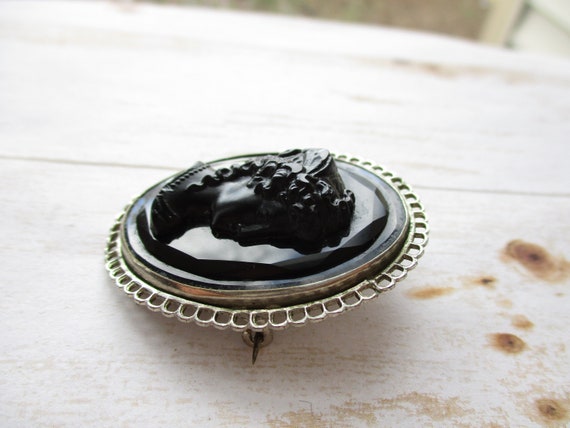 Vintage Black Glass Cameo Brooch Silver Tone Czec… - image 6