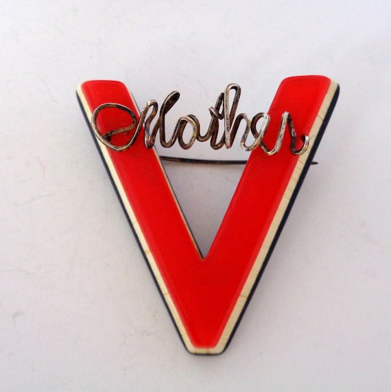 WWII Victory Pin V for Victory Plastic Lucite Moth