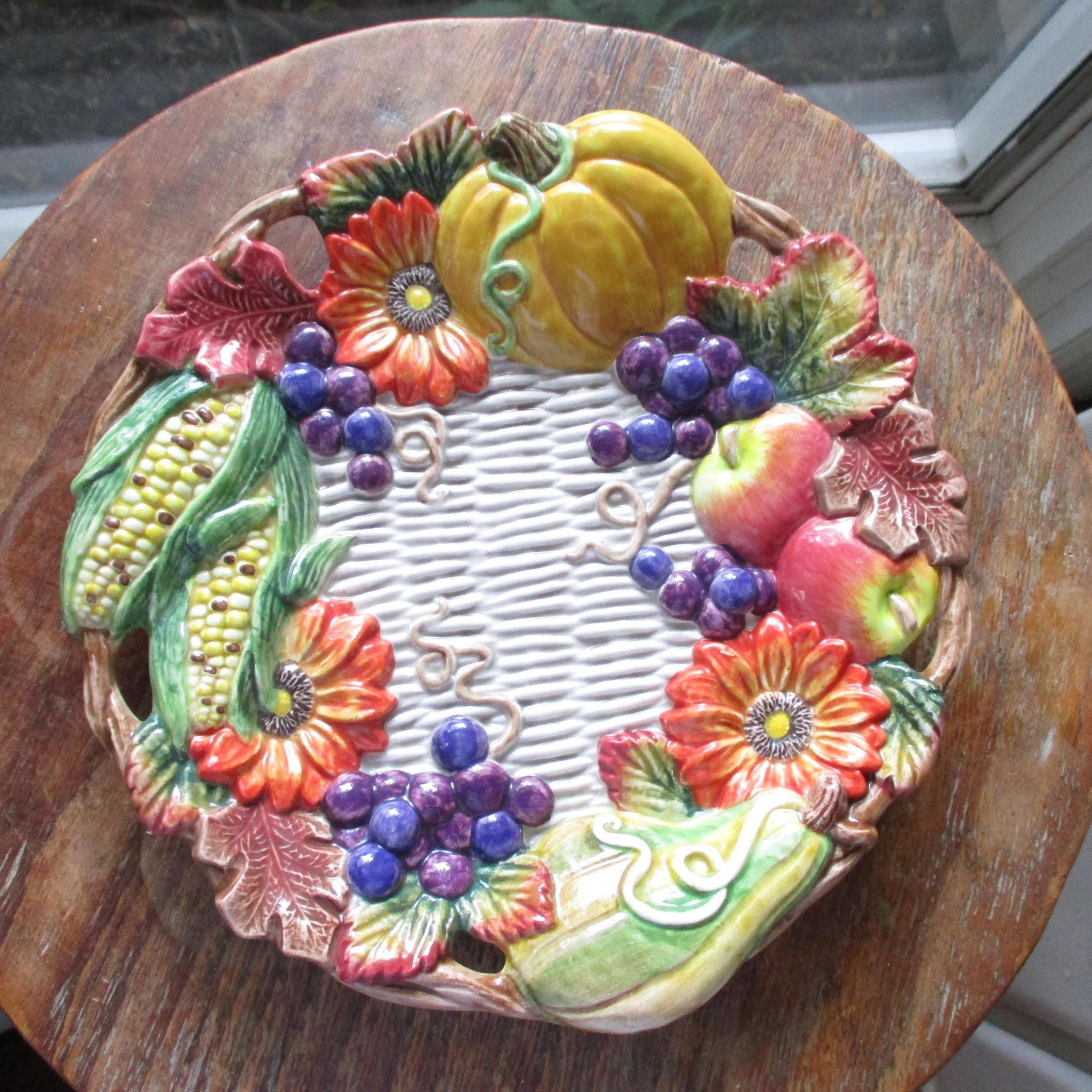 Toulouse Hen Covered Vegetable Bowl
