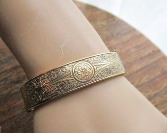 Antique Edwardian Gold Filled Hinged Bangle Bracelet 10K GF on Sterling Forget Me Not Flowers