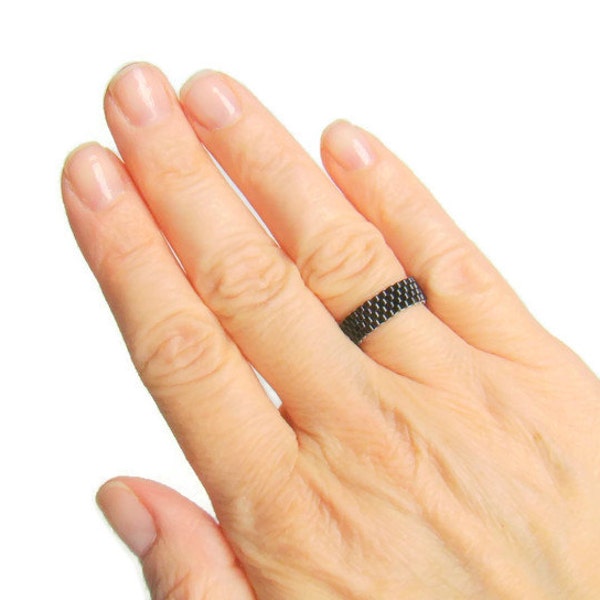 Skinny Black Bead Ring  Minimalist Seed Bead Pinky Ring  Narrow Band Peyote Beadwoven Ring  Unisex Ring for Men or Women Thin Ring Beaded