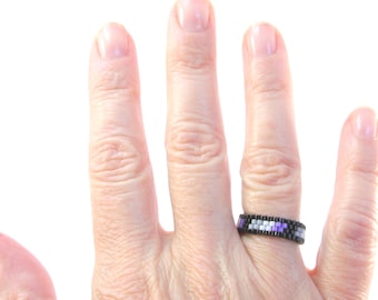 Anello con perline per l'orgoglio asessuale: gioielli skinny LGBTQ Ace