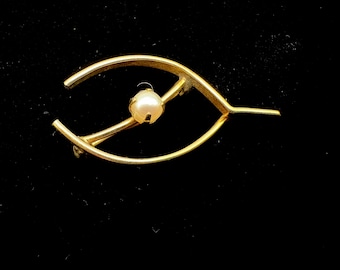 Vintage Ronci 12 kt GF Wishbone Pin with Pearl