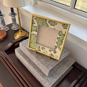 Birth Flower Line | 8x8" | Custom Mats image 9