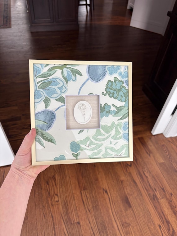Birth Flower Line | 8x8" | Custom Mats