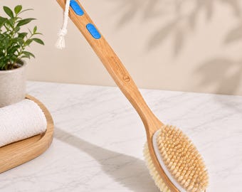 INCLUSSHOP Wooden Shower Brush | Long Handle Dual-Sided Bath Brush | Natural Bristle Back Scrubber | Body Brush for Wet & Dry | Spa Gift