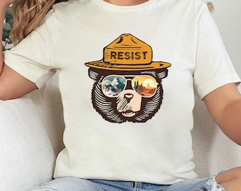 Widerstandsbär Unisex T-Shirt: Alt National Park, Anti-Faschismus