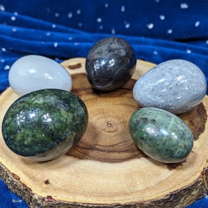 Green and Gray Marble Carved Stone Eggs - Hand Carved - Fertility Totem - Ritual Altar Accoutrements