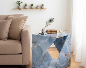 Handgjort geometriskt sidobord i blå onyx, lyxigt sidobord i ädelsten, accentmöbler i natursten