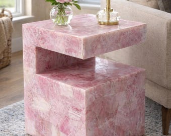 Mesa auxiliar con pedestal de cuarzo rosa: mueble auxiliar con piedra natural curativa, mesa de noche o mesa auxiliar de cristal rosa.