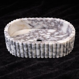 Lavabo de mármol Calacatta Viola hecho a mano / Lavabo de baño acanalado / Lavabo de encimera imagen 6