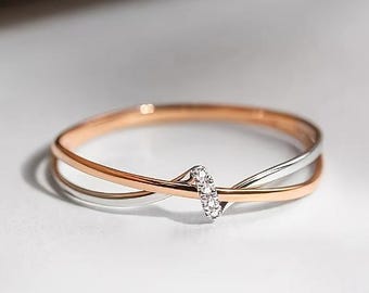 Two Tone Wedding Band, Crossover Delicate Band, Round Cut Moissanite Engagement Band, Bar Style Criss Cross Band, Daily Wear 14K Gold Band