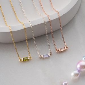 Custom Baguette Birthstone Necklace Birth Month Gem Pendant Sterling Silver Baguette Necklace Dainty Gold Birthstone Necklace Gift for Mom