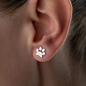 Personalized Paw Earrings Silver Engraved Paw Print Name Earrings Custom Paw Pet Remembrance Gift Paw Print Studs Dog Loss Pet Mom Gift