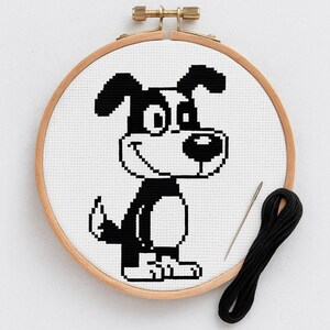 Schema punto croce cane / Ricamo monocromatico blackwork (schema PDF)