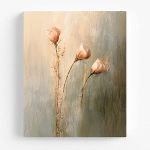 ブラッシュ・アセンディング – 柔らかなパステル調の花の油絵 | 淡いクリーム色の花のアート | アースカラーのセージ色の壁飾り | 印刷可能 | 即時ダウンロード
