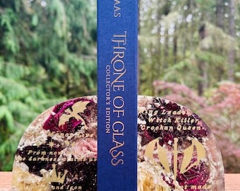 Throne of Glass handmade Resin Bookends with Real Dried Flowers – Throne of Glass Inspired Fantasy Bookshelf Decor Manon Blackbeak version