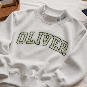 Sudadera de cuello alto con apliques personalizados, jersey bordado con parche a cuadros, suéter personalizado para parejas universitarias, camiseta con eslogan universitario a juego.