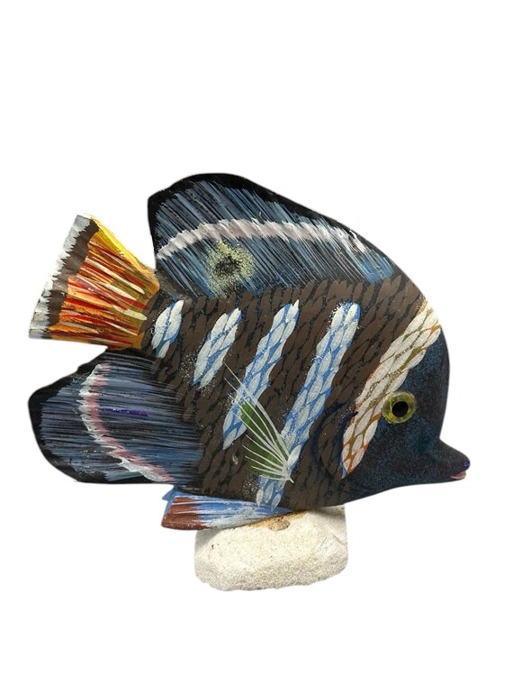 レナンドカフ YOURFACE 60's Tropical Fish Hand Carved,hand Painted Wooden Tropical Fish on Coral Base