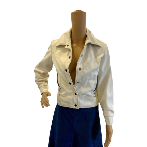 DINAHIDE VINTAGE WHITE Faux Leather 1960s Snap Up… - image 1