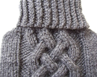 Dog Sweater handknitted in wool blend for EX-small dog. Aran dog or cat sweater.Turtleneck sweater for dog.Made to order.