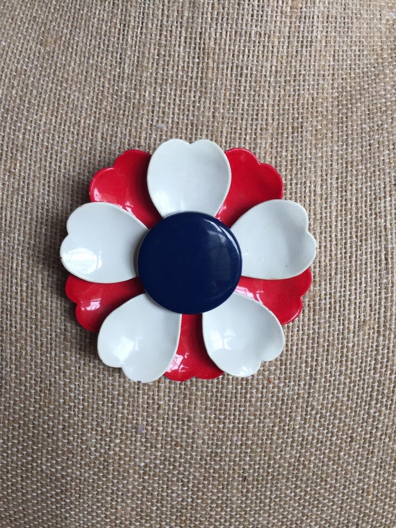 Vintage Enameled Flower Pin Red White Blue