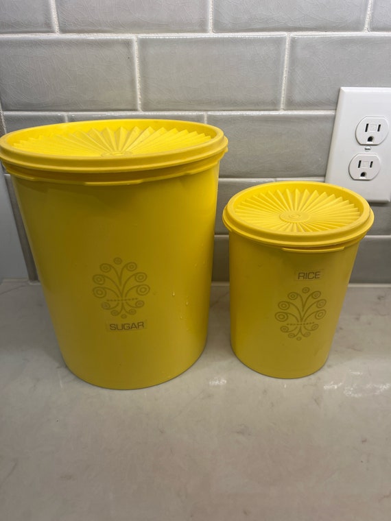 Set of 2 Yellow Vintage Tupperware Canisters 805 and 811 W/2 Lids