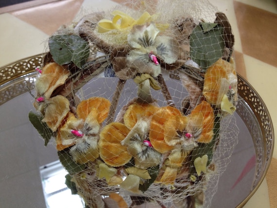 Vintage 1940s 1950s Velveteen Pansy Hat with netti