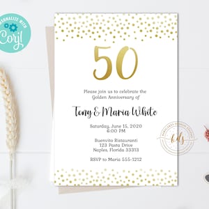 Puede incluir: Una invitación dorada al 50 aniversario con fondo blanco y confeti dorado. La invitación dice "Por favor, únase a nosotros para celebrar el aniversario de oro de Tony y Maria White" e incluye la fecha, la hora, el lugar y la información de RSVP.