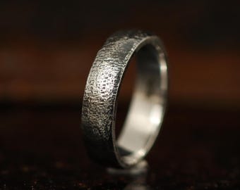 Oxidized Sterling Silver Hammered Band Ring: 5mm Rustic Mens Ring