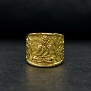 Anel de Buda de latão • Joia espiritual de faixa larga feita à mão • Anel de declaração boho ajustável • Anel de meditação budista • Presente exclusivo para homens