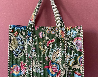Groene gewatteerde katoenen draagtas met bloemen: schoudertas met Indiase blokprint