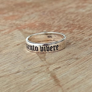 Memento Vivere Ring: Inspirational Engraved Silver Band, Latin Quote Jewelry