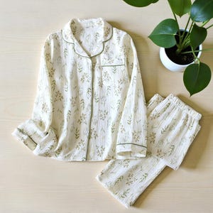 Women's Soft Floral Pajama Set, Long Sleeve Loungewear