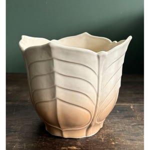 Art Deco Italian Floral Flower Cache Pot Neutral Tones Fan Leaf Design