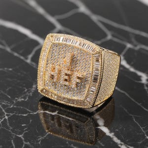 Anillo con letras heladas personalizado: regalo de joyería hip hop con brillo