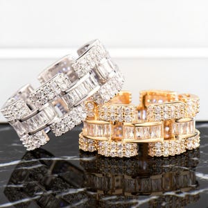 Anillo de hip-hop personalizado con diamantes irregulares y brillantes, moderno y con personalidad, chapado en oro, con circonitas cúbicas, regalos de joyería de lujo.