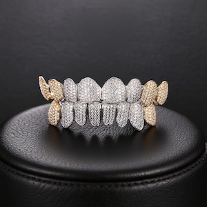 Grillz | 925er Silber, 10K Gold, Moissanit Diamant Grillz | Personalisierter Teeth Schmuck für Männer & Frauen