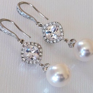 Pearl Bridal Jewelry Set, White Pearl Wedding Earrings Necklace Set, Pearl Chandelier Earrings, White Pearl Pendant, Wedding Pearl Jewelry Earrings ONLY