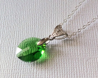 Green Crystal Leaf Necklace, Green Silver Dainty Pendant, Leaf Crystal Wedding Charm Necklace, Leaf Jewelry, Green Pure Leaf Women Pendant