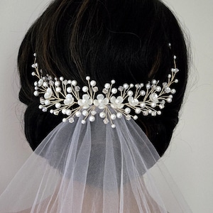 Coroa de cabelo de noiva em ouro e pérolas, acessório de cabeça de pérolas brancas para casamento, videira de pérolas para cabelo, acessório de cabelo de noiva, acessório de cabelo para casamento