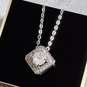 Bridal Crystal Necklace, Cubic Zirconia Halo Wedding Necklace, Zirconia Minimalist Pendant, Crystal Charm Necklace, Wedding Bridal Jewelry