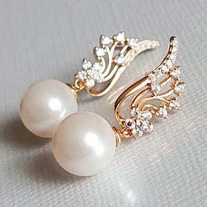 Pearl Bridal Earrings, White Pearl Gold Wedding Earrings, Pearl Gold Wedding Jewelry, Pearl Gold Bridesmaids Earrings, Bridal Pearl Jewelry