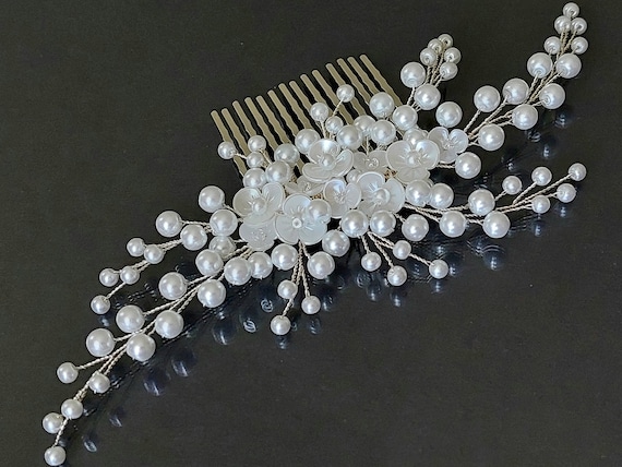 Cascading Rhinestone and Pearl Bridal Hair Comb Cascade Pearl Spray Wedding Hair Comb main image 4